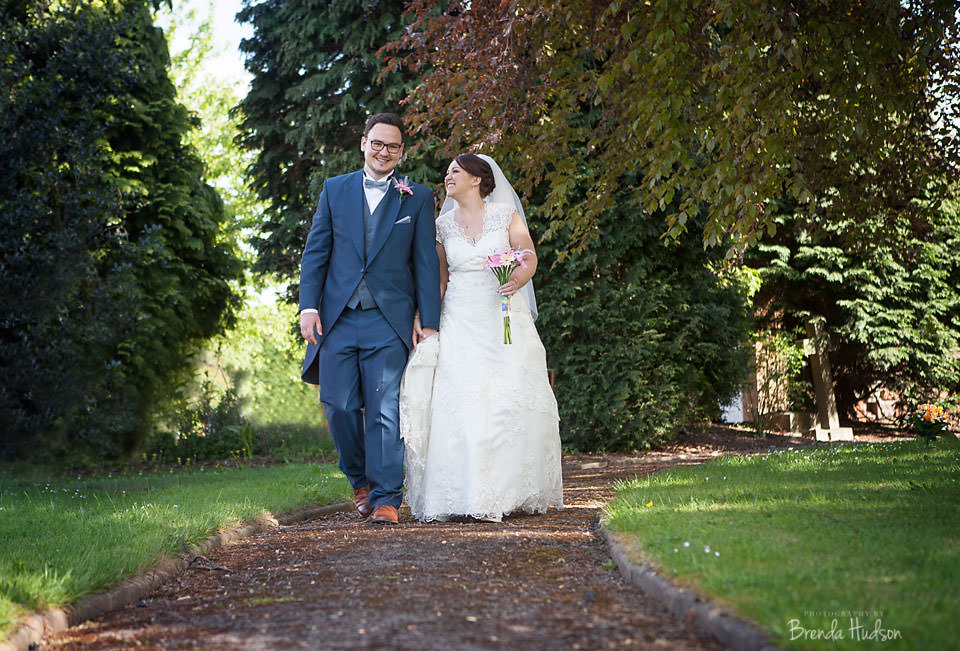 Wedding photographer, Rugeley, Staffordshire – Emma & Scott – St Josephs Church