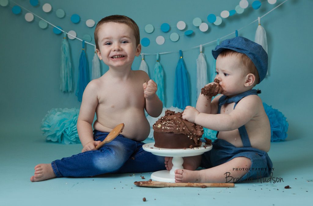 Cake smash photography in Rugeley Staffordshire ~ Brodie & Layton